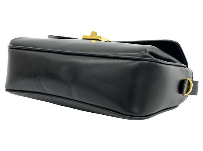 Céline Celine Vintage Triomphe Logo Turnlock Schultertasche aus Leder Schwarz - Ansicht 8