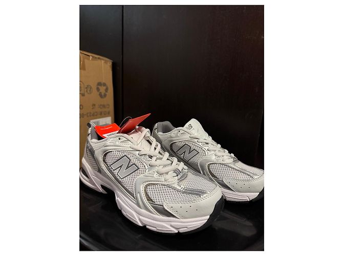 New Balance 530 Sneakers - Bianco e Argento - vista 3