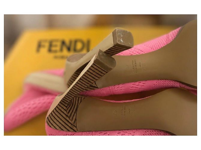 Fendi hohe Mesh-Stiefel in Rosa Pink - Ansicht 4