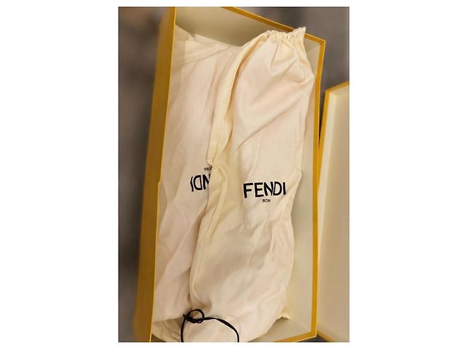 Fendi hohe Mesh-Stiefel in Rosa Pink - Ansicht 7
