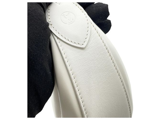 Louis Vuitton Bubble Gram Over the Moon Schultertasche Weiß - Ansicht 12