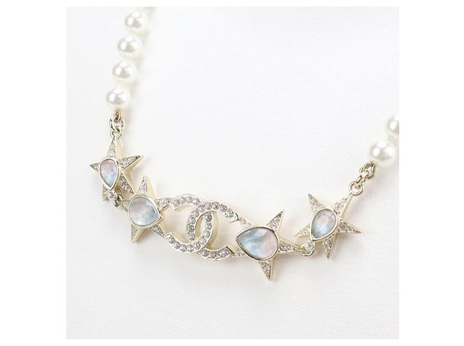 Collana Chanel dorata con perla e logo Coco D'oro - vista 2