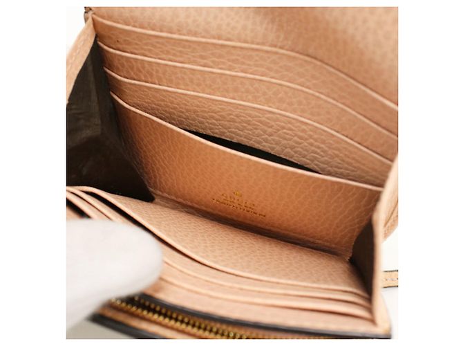 Cartera bi-fold Gucci en rosa - vista 4