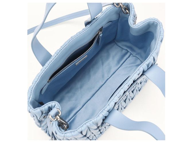 Borsa Tote Miu Miu in pelle di agnello blu - vista 3