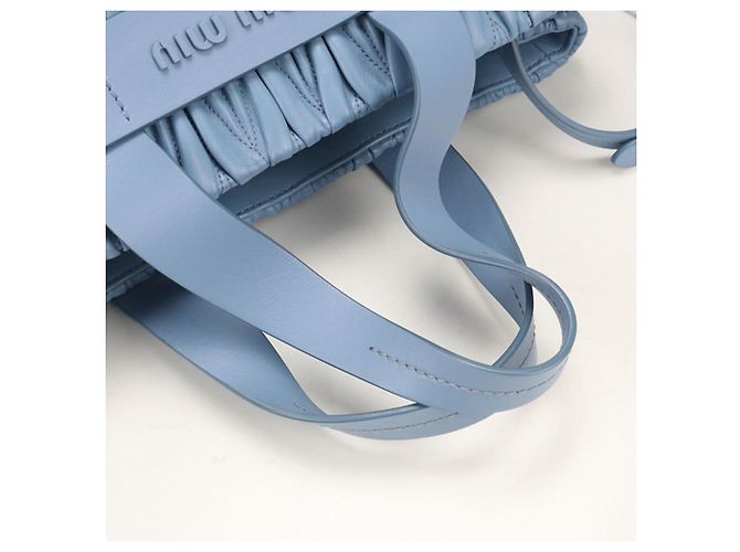 Borsa Tote Miu Miu in pelle di agnello blu - vista 4