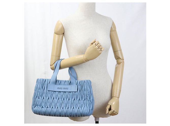 Borsa Tote Miu Miu in pelle di agnello blu - vista 7