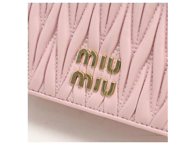 Borsa a tracolla Miu Miu in pelle di agnello rosa - vista 4
