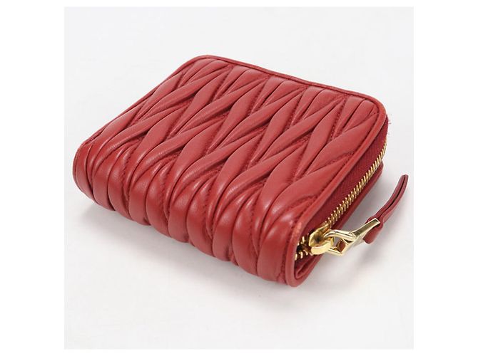 Portafoglio bi-fold Miu Miu in rosso - vista 2