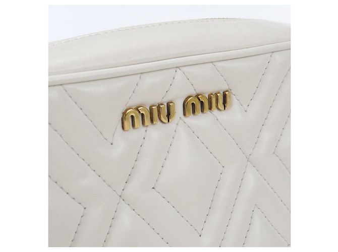 Borsa a tracolla Miu Miu in pelle bianca Bianco - vista 7