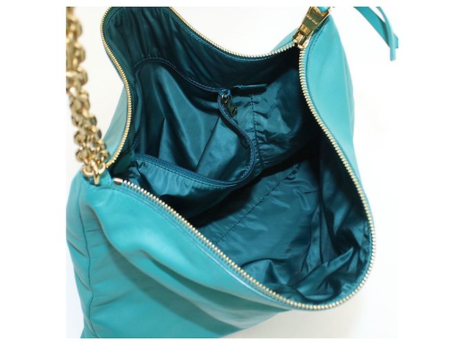 Borsa a tracolla Miu Miu in pelle verde - vista 3