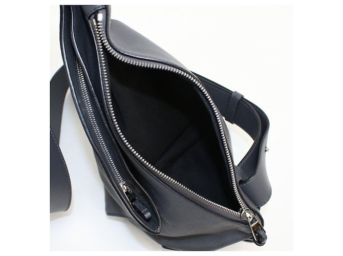 Borsa a tracolla Loewe Anton da uomo Marrone - vista 4