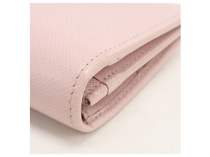 Saffiano Prada Bi-fold langes Portemonnaie in Pink - Ansicht 8