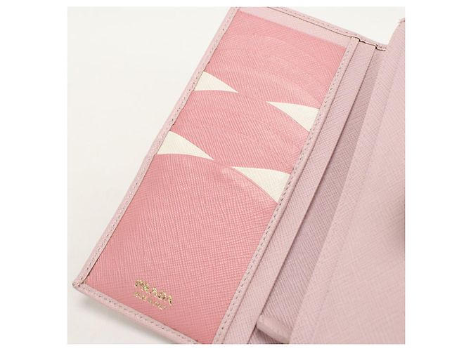 Saffiano Prada Bi-fold langes Portemonnaie in Pink - Ansicht 9
