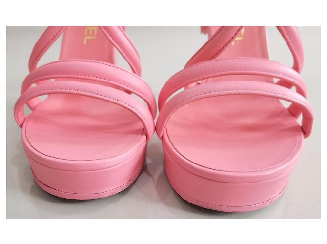 Chanel Sandali platform Parthenon in pelle di capra rosa - vista 3