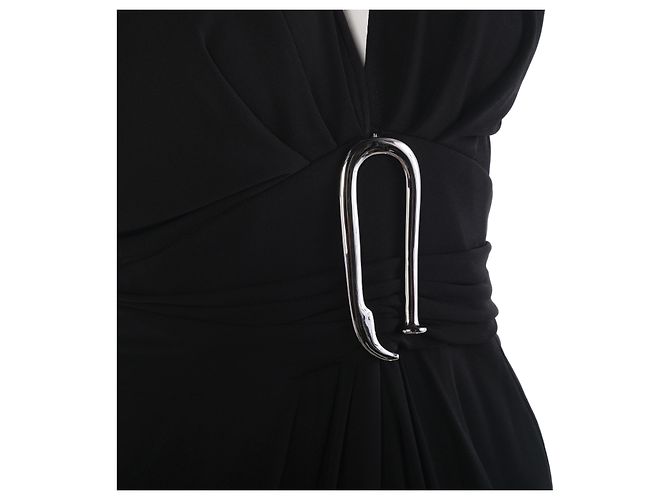 Vestido Hermès de jersey drapeado negro con hebilla de gancho plateada oversized – años 00 - vista 4