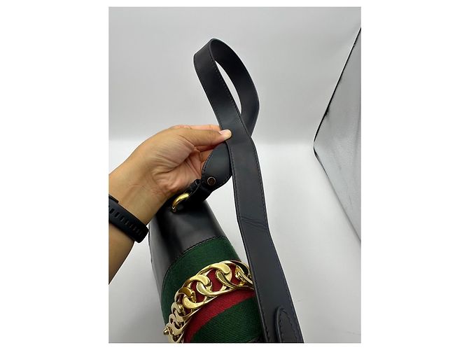 Borsa a tracolla Gucci Sylvie in pelle Nero - vista 19