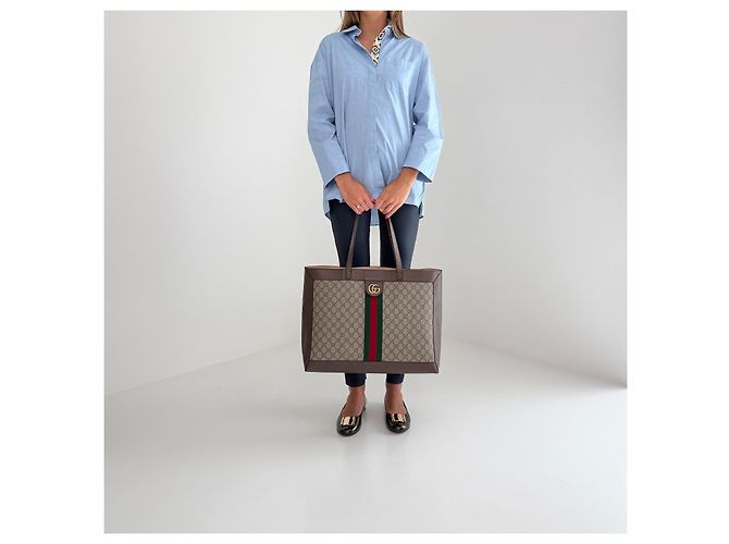 Gucci x Disney Ophidia GG Supreme Tote Three Little Pigs Marrone Multicolore Beige Monogramma - vista 12