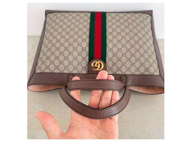 Gucci x Disney Ophidia GG Supreme Tote Three Little Pigs Marrone Multicolore Beige Monogramma - vista 18