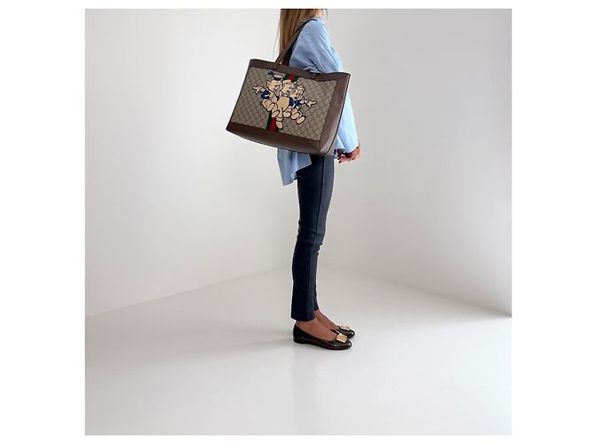 Gucci x Disney Ophidia GG Supreme Tote Three Little Pigs Marrone Multicolore Beige Monogramma - vista 4