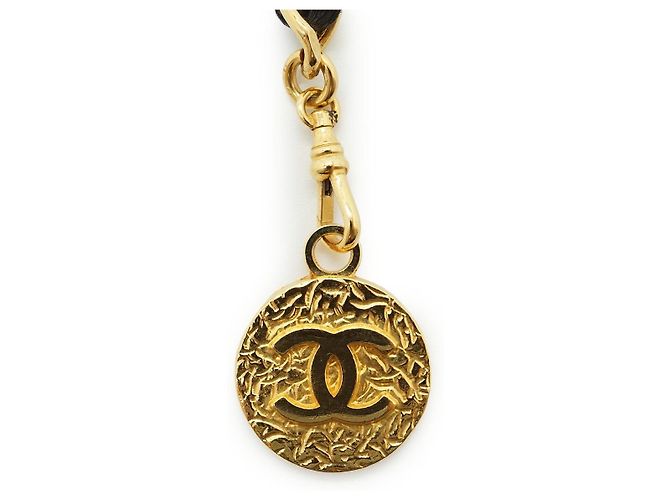 Timeless Chanel Vintage Gold Metal Black CC Medallion 1982 Kettengürtel Golden - Ansicht 2