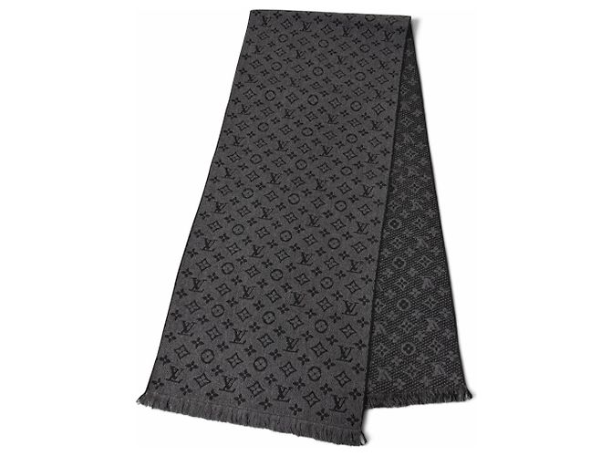 Louis Vuitton Monogram Classic Wool Stole - view 4