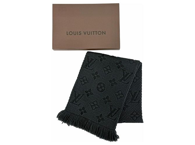 Estola Monogram Louis Vuitton Gris Oscuro Gris antracita - vista 2