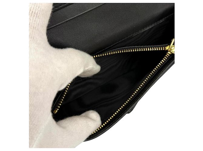 Prada City Calf Langbrieftasche mit Dreieckslogo Schwarz - Ansicht 7