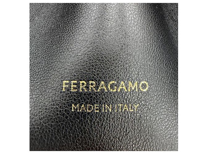 Borsa Salvatore Ferragamo Gancini Soft Bag Nero - vista 11