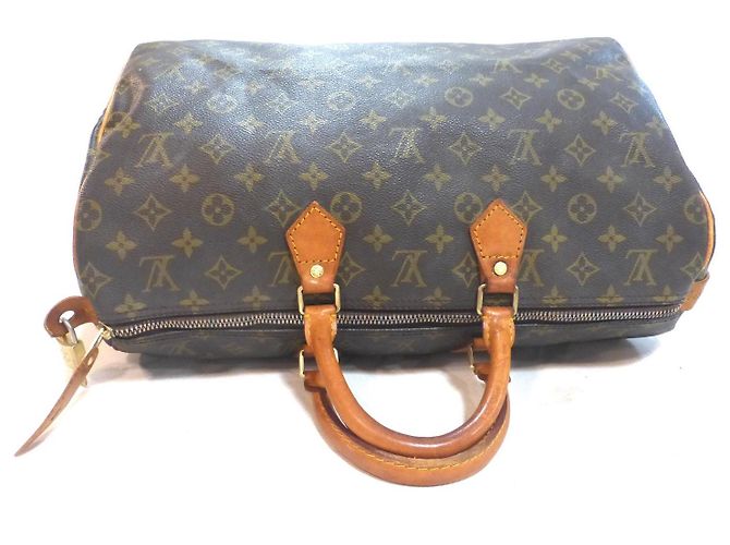 Louis Vuitton Speedy 40 Monogram Handbag Brown - view 16