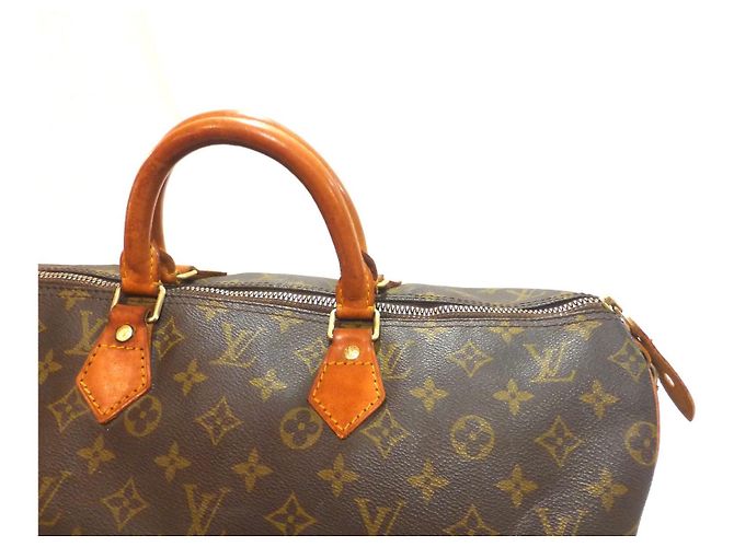 Louis Vuitton Speedy 40 Monogram Handbag Brown - view 3
