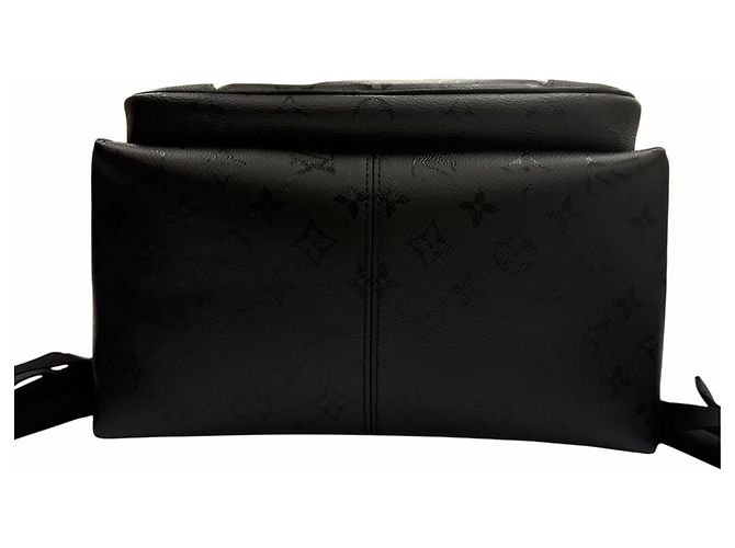 Louis Vuitton Monogram Midnight Canvas Discovery Cargo Backpack Black - view 3