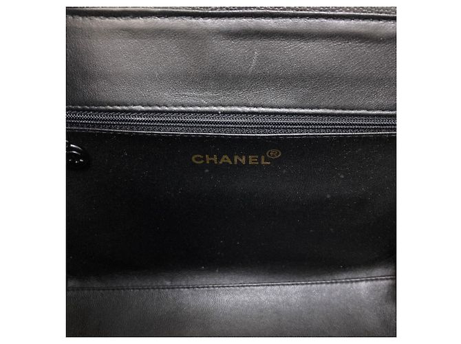 Bolso Chanel Coco Mark Matelassé Negro - vista 6