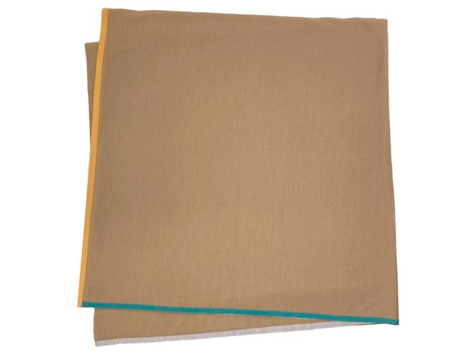 Hermès Pañuelo Hermes Carre 120 Beige - vista 2