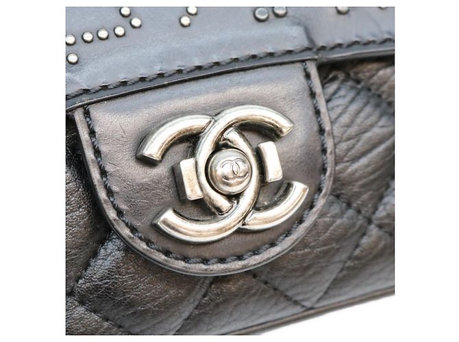 Borsa a tracolla Chanel in vitello nero - vista 10