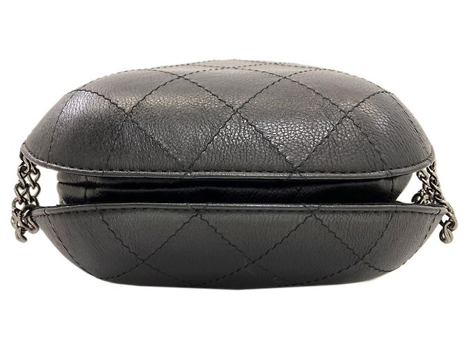 Borsa a tracolla Chanel Gabrielle Matelassé Nero - vista 4