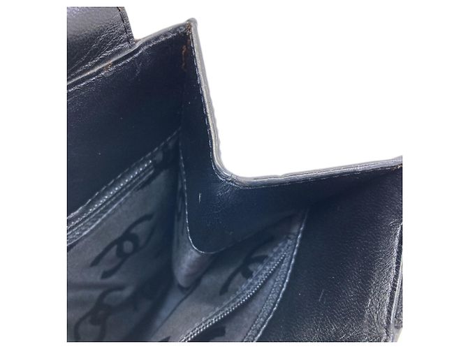 Chanel Camellia perforierte Handtasche Schwarz - Ansicht 9
