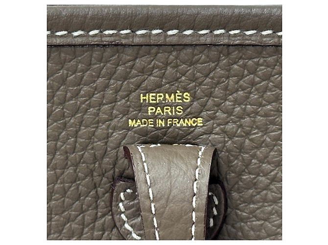 Hermès Borsa Hermes Evelyne TPM Marrone Taupe Blu navy - vista 7