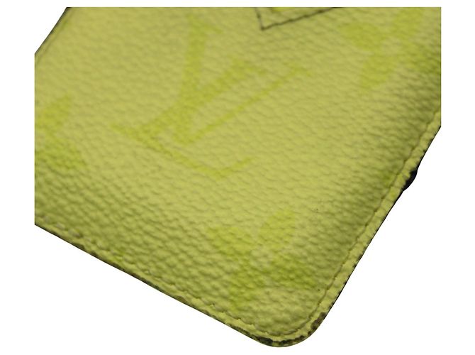 Tarjetero Louis Vuitton Lemon Green - vista 5