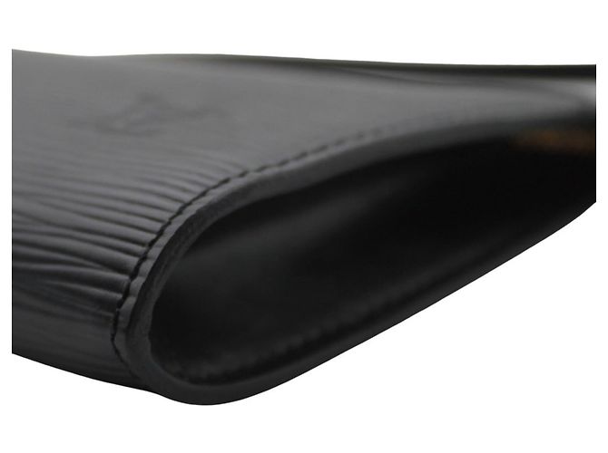 Borsa pouch Louis Vuitton in pelle Epi nera Nero - vista 5