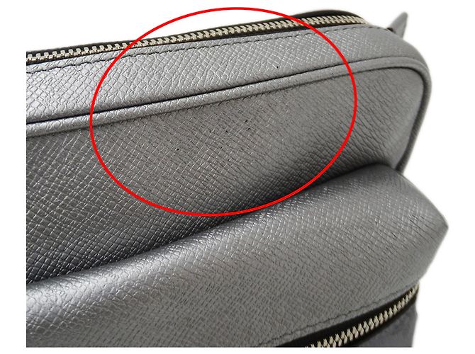 Sac à main Louis Vuitton Taigarama Métallisé - vue 8