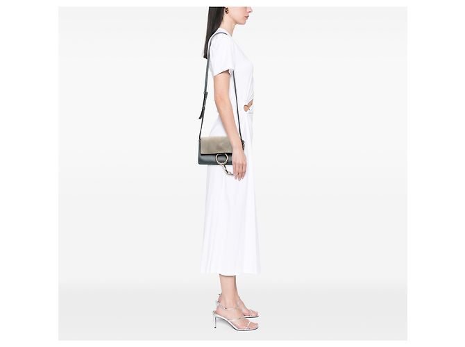 Chloé Faye Piccola Borsa a Tracolla in Camoscio e Vitello Grigio Marrone - vista 6