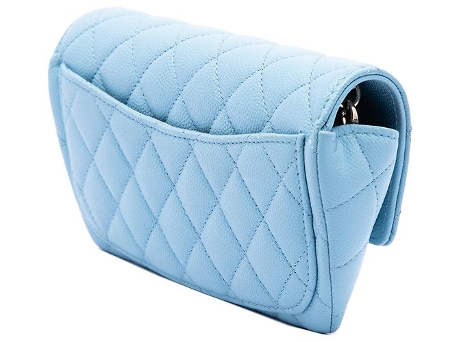 Custodia per occhiali con catena Chanel Blue CC Quilted Caviar Blu chiaro - vista 2