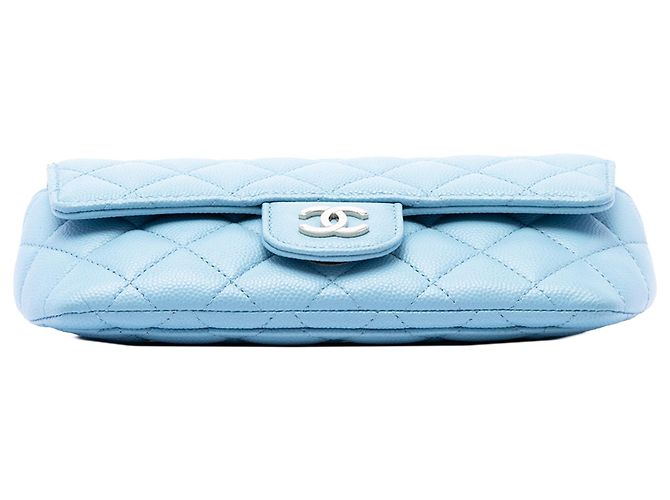Custodia per occhiali con catena Chanel Blue CC Quilted Caviar Blu chiaro - vista 3