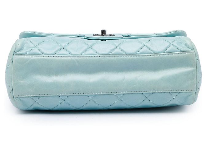 Chanel Blue Large Quilted Aged Calfskin Coco Soft Flap Blu chiaro - vista 3