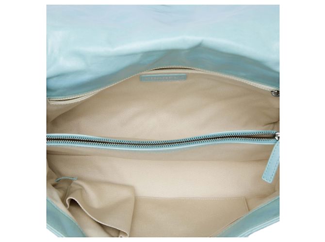 Chanel Blue Large Quilted Aged Calfskin Coco Soft Flap Blu chiaro - vista 4