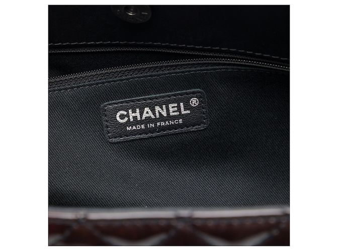 Borsa Chanel Reissue 2.55 in vernice matelassé marrone Marrone scuro - vista 5