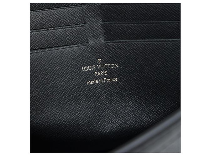 Louis Vuitton Black Monogram Eclipse Pochette Voyage MM Schwarz - Ansicht 5