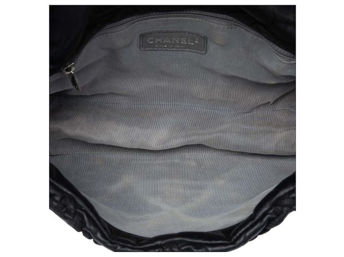 Chanel Black Medium Quilted Crinkled Calfskin Ultra Stitch Flap Nero - vista 4