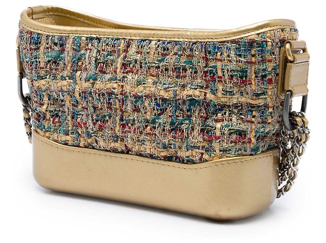Chanel Gabrielle Crossbody Small in Tweed Oro e Vitello Metallizzato D'oro - vista 2