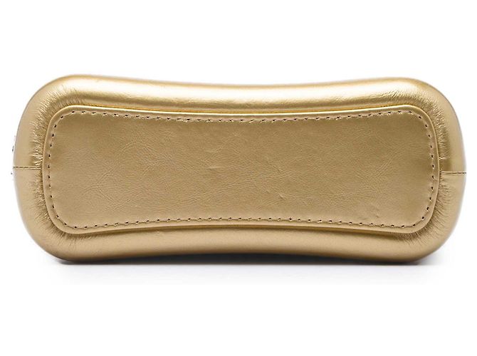 Chanel Gabrielle Crossbody Small in Tweed Oro e Vitello Metallizzato D'oro - vista 3
